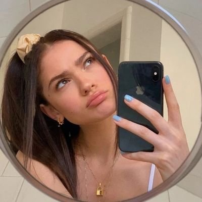 Bianca529836's profile picture. 