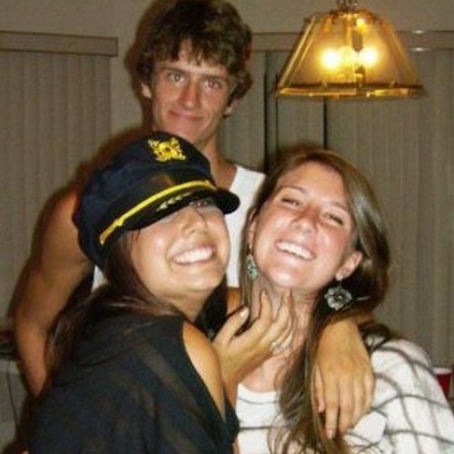 three6groffia's profile picture. Life takes us to unexpected places, love brings us home