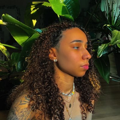 IG: earthchild__「 (they/them) 」| 🇩🇴🇭🇹| Artist/Poet/Model🧘🏻