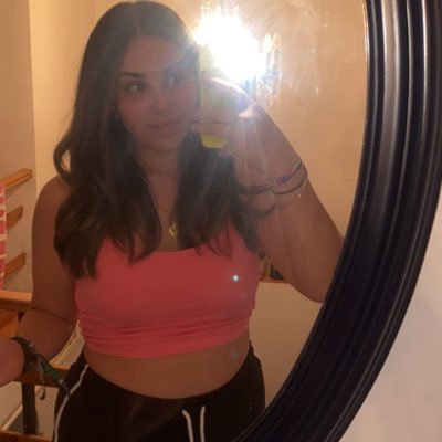 hija de un géminis y una escorpio que te esperabas????
