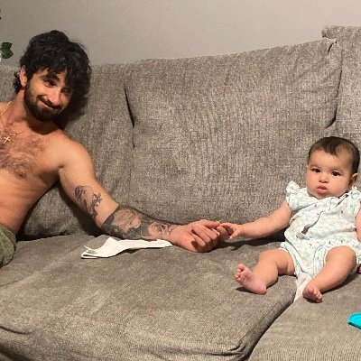 romazzil12's profile picture. 