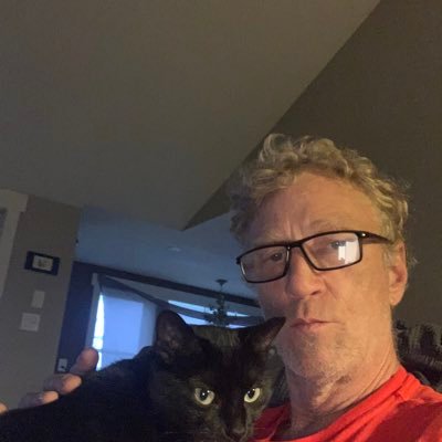 tvhoweisland's profile picture. Rather be chasing meteorites than a pot of gold at the end of the rainbow