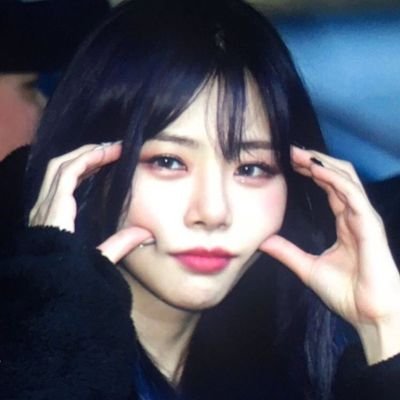 llorando por dreamcatcher con starlight de fondo 𔘓
s-her ✩ atz twt : : @yunthopia