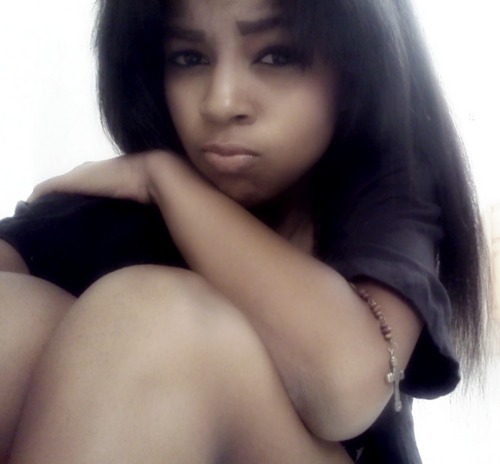 #TEAMFOLLOWBACK!!!!!! #TEAMBADDBiTCH #BOSS #TEAMIPHONE4 :)