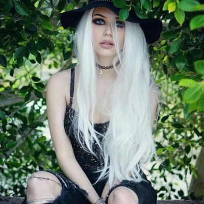 Death doesn’t follow, it chases. I’ve seen how you’re going to die and I wish I hadn’t. #Roleplay 21+