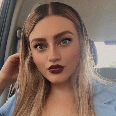 DayanaHdezLzn's profile picture. 