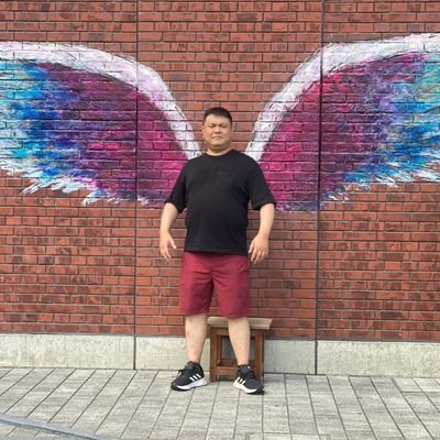 higashi1475473's profile picture. 暇を持て余して雑談や飯やゲームを太ったおっさんが屁をこきながら
