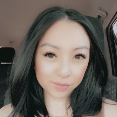 _tinathuyvi's profile picture. WIFE & MOM OF 2. 🖤