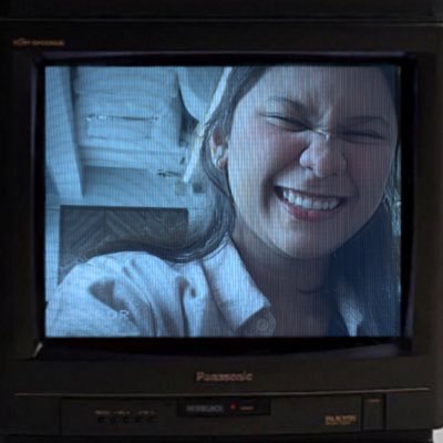 stevanyhanna's profile picture. an astrophile living in a tropical land