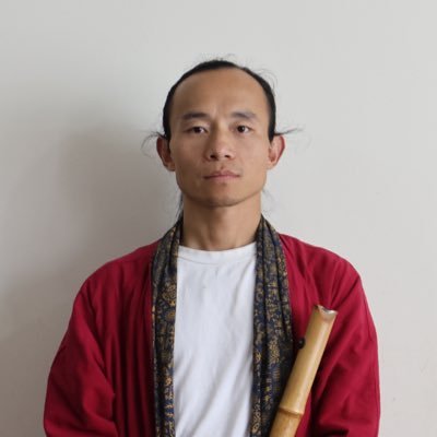 龍隱居広報担当者, Bird-keeper, 悠然樂社尺八奏者, 厄瓜多旅遊, Mindo觀鳥, 歡迎關注FB,微信,全網同號:lonnyloong