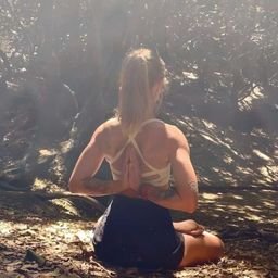 Beboge224527's profile picture. 