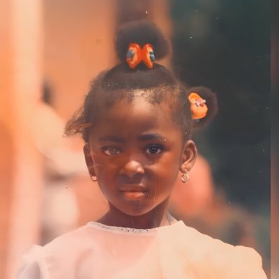 👸 Princess Ashabi 👗Zeez haven store founder 🙋♀️Incorruptible but relatable😌 @zeez_haven on instagram.