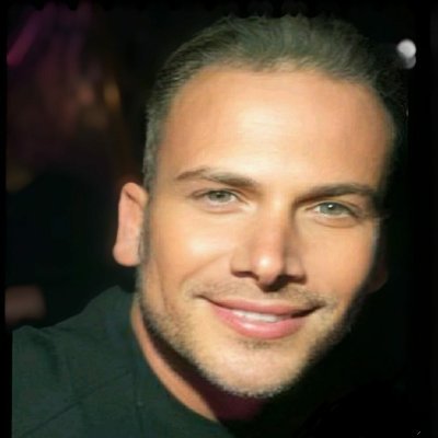 Unixcom1977's profile picture. .