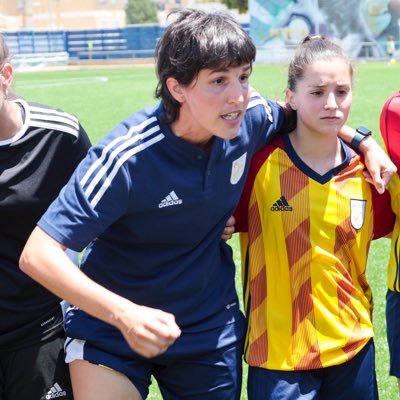 ⚽️ Jugadora de futbol des de que vaig néixer. 🖊Entrenadora ⚽️. 👩🏻‍🏫 Mestre de vocació. 🎙 Col·laboradora al @totgira