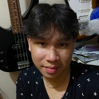 lwzleliy's profile picture. Man… still dk what to say