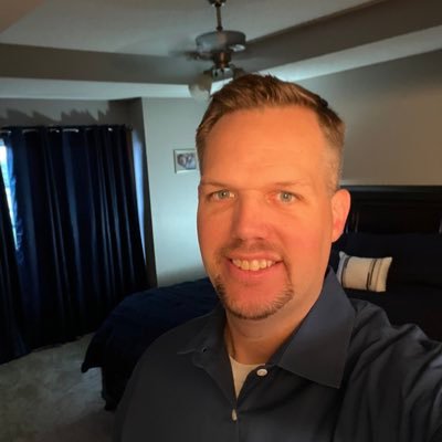 holmk999's profile picture. 