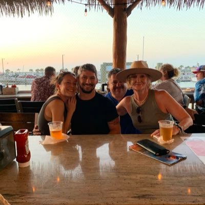 juliepuente5's profile picture. 