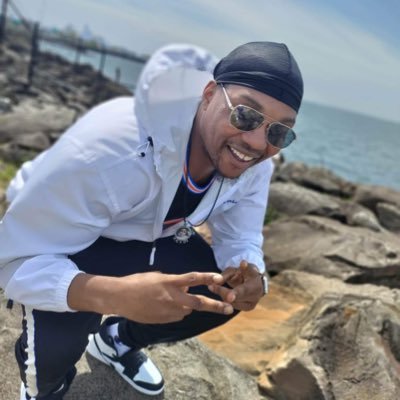 HeadofBmb's profile picture. Out here trying to build a foundation 🤑💵💸💯