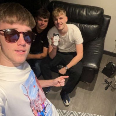 Fin37835072's profile picture. 