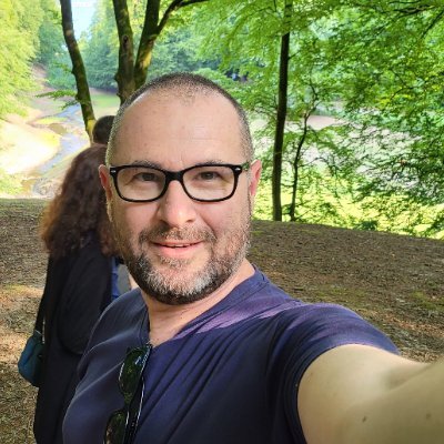 LeshnoFelix's profile picture. Internet Day Dreamer. 
Currently dreaming of https://t.co/LSJBOxUcQz