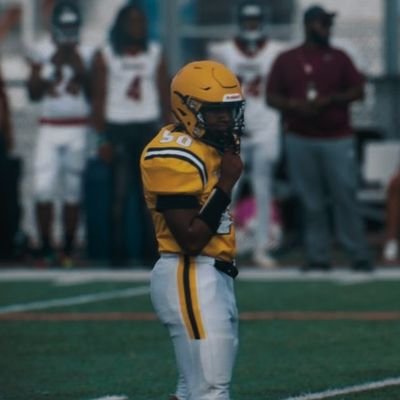 PaulSmith_50's profile picture. 225lbs Line backer / Center 3.8 gpa 
 
Coriolis high school football team class of 2026 #50 NCAA: 2503526153

more of me ⬇️