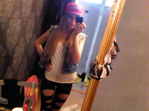 ναℓℓєη & σpsτααη, κnσκκєη & dσσrgααη 
 @JColeNC
 ♥ Follow My Bestone @tessjoya ik heb je xoxo.