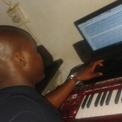 House Music Lover 💻🖱️🎹🎤🎧🎶🔊
🎼Music Producer🎼

🎹Deep Soulful Tech Afro House Music 🎶
