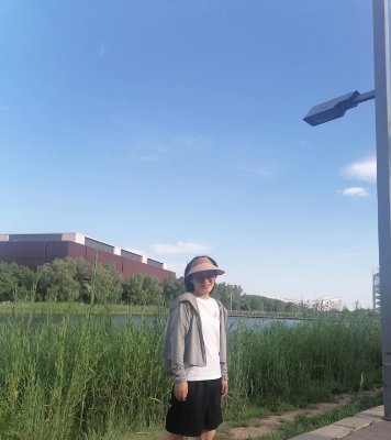 NYang69958's profile picture. neurologist,  neuroscience, runner