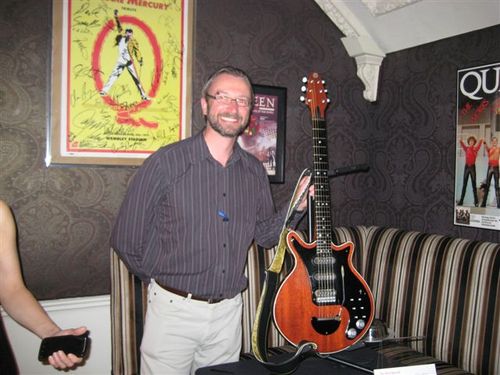 Trebormaharg's profile picture. Former Squadron Leader, ex part-time barman, occasional editorial assistant, bookkeeper and music fan.