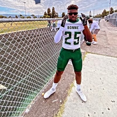 Narbonne high school LB 2026 5’11 185lb 4.0 @famousnjay@gmail.com “@famousnjay” https://t.co/3DOyPWreTu