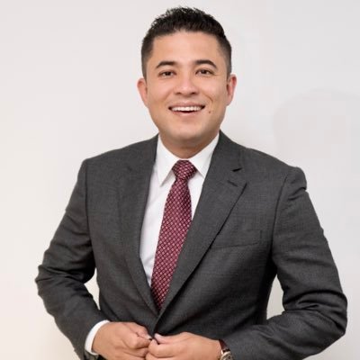 Se humano, correcto y el resto llegará por añadidura. Abogado. Esp. En: Resp. Civil y del Estado - D. Procesal - Seguros