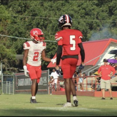 |26🎓|5'10 148 DB/WR | Email @sincereglover120@icloud.com #I JUST WANNA BALL😤🙏🏽