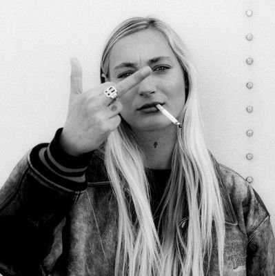 getjiggy07's profile picture. (not the true messiah) ☆ I like to complain about female oppression and irish politics ☆ proud misandrist 🙌🙌💞💞