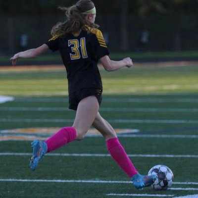Pittsburgh Riverhounds ECNL 08G #83 / North allegheny HS ‘26 #4 / email: Luci22zagacki@gmail.com