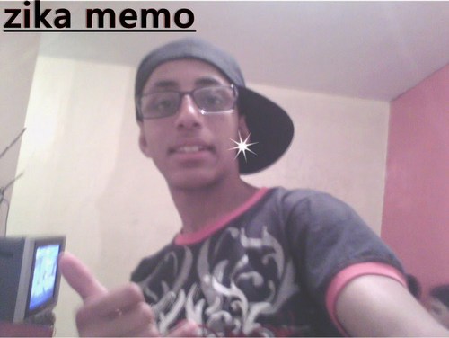 My life:Tenho 13 anos,futuro jogador de futebol,Guitarrista,musico,toco violão,pagodeiro(mentira kkkkkkkk),curto rock,punk,heavy metal,classic rock,metal,etc...