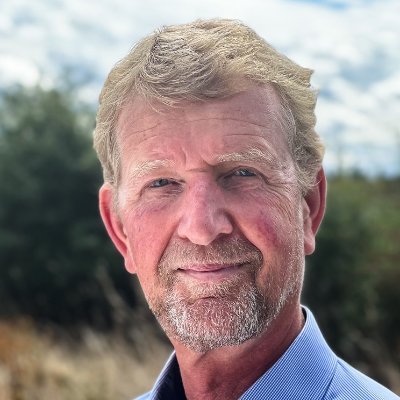 voor organiseren, verbeteren en vernieuwen van organisaties, maatschappelijke situaties, milieu- en leefomstandigheden - ook op @pieterstienstra.bsky.social