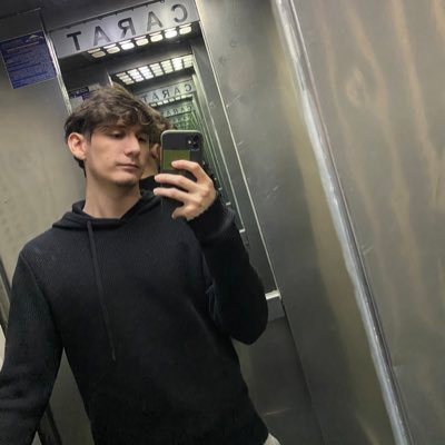 Agustin10545927's profile picture. 