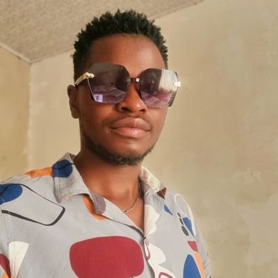 DzapazClever's profile picture. man dem with ah million dollar plan