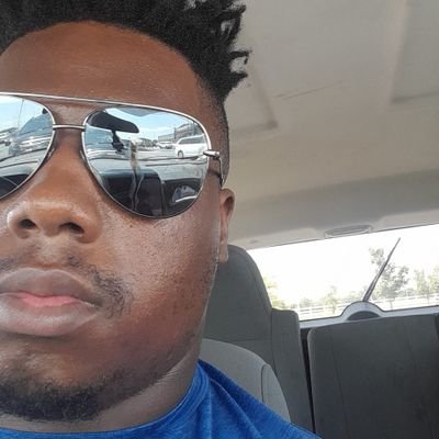 Father,Sports and anything Sports related enthusiast Defensive Line coach at Harrisburg High School... Oh yeah I stream on twitch https://t.co/1VBmb8UrLt