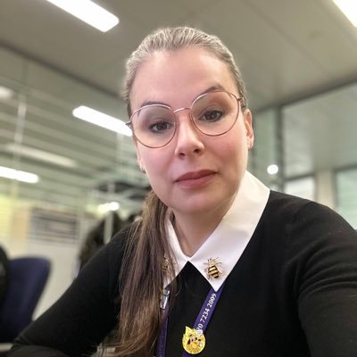 mailermen's profile picture. Biomedical scientist, Cancer Informatics and Multidisciplinary Team Coordinator on HCA👩🏻‍🔬 Living in London 🇬🇧😃 Science is the light of humanity 🧪💉🔬