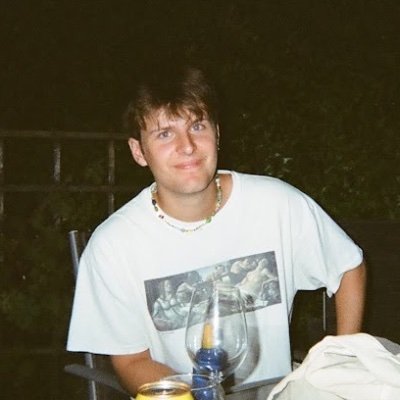 amateur musician, screenwriter, journalist, illustrator
making a racket in @BolshRolls
full time Jarvis Cocker enthusiast