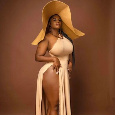 Curvy-licious Nubian Godess, Jamaican 🇯🇲 Follow for more 🌶️🥵