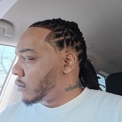 bobbyWorld007's profile picture. Southside Chicago 
Husband and father