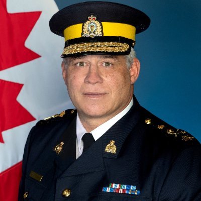 Mike Duheme, RCMP Commissioner, commissaire de la GRC. Emergencies: 911. Urgences: 911. Terms: https://t.co/VEPkwMHJJc Conditions : https://t.co/kh8nu0MhBT