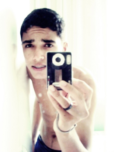 Só os loucos sabem ♫
Leonino, 15 anos, jogador, ousado, extrovertido,adoro música, flamenguista e raposeiro de coração _X_