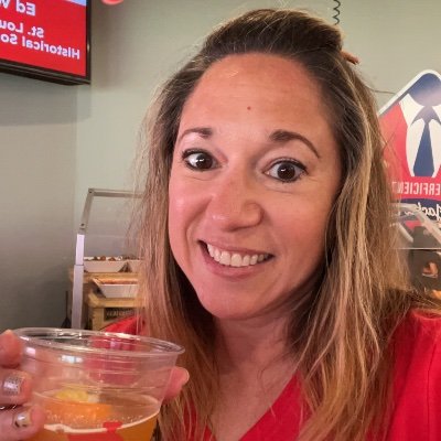 AngieRobinson01's profile picture. 