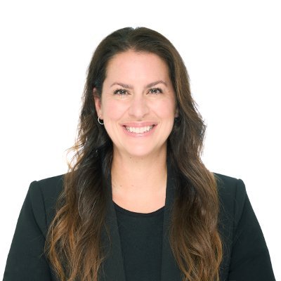 Fière candidate de la @Coalitionavenir dans Jean-Talon. Avocate de formation, fondatrice de l’organisme Vide ta sacoche. Femme dévouée et pragmatique.