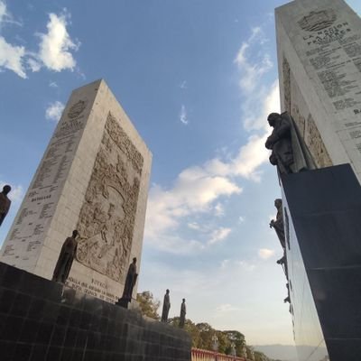 🇻🇪Primero el suelo nativo que nada. Nuestra vida no es otra cosa que la herencia de nuestro país. #SimonBolívar
🇻🇪📍La Patria de Bolívar