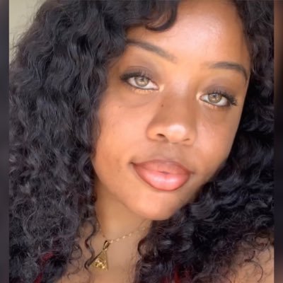 bottleofhepsie_'s profile picture. I’m a wanderer ✨ JS 😇