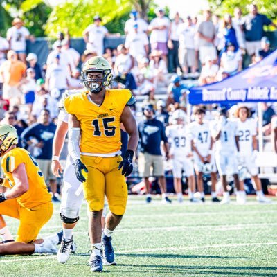 Class of 2024🤟🏾. defense End , OutsideLinebacker. Saint Thomas high School , 6’3 229 .3 ⭐️ LB. NCAA ID is 2304881315